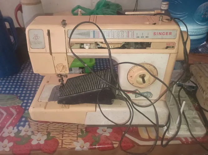 Máquina de costura