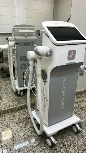 Unyque Pro tratamento corporal e facial 