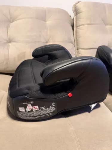Vendo um assento de elevação (booster) da Safety 1st