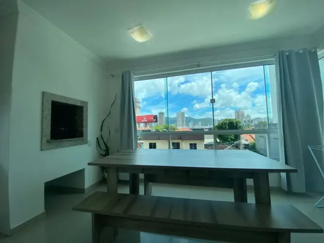 Locação anual Meia Praia