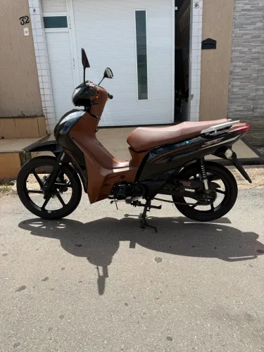 OPORTUNIDADE PRA SAIR DO BUSAO