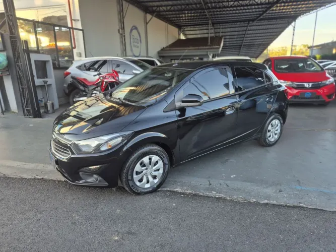 Chevrolet Onix Hatch LT 1.0 12V Flex Mec. 4P 2018