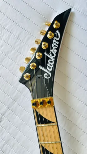 Guitarra Jackson X Series Soloist SLXM DX
