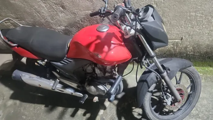 Vendo moto cg tiran mi 2012..