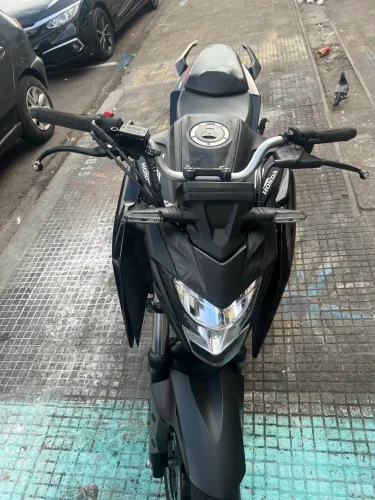 Moto de garagem