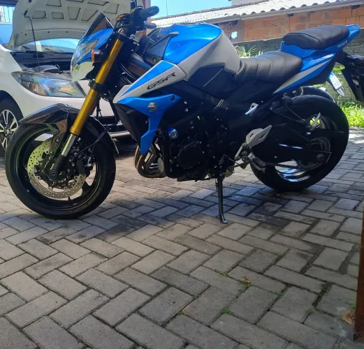 GSR 750 2016