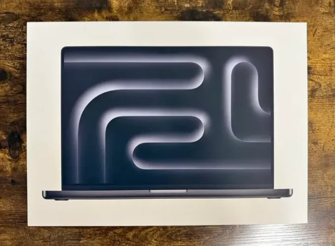 MACBOOK PRO 16.2 | 48GB|2TBSSD|M5 MAX 