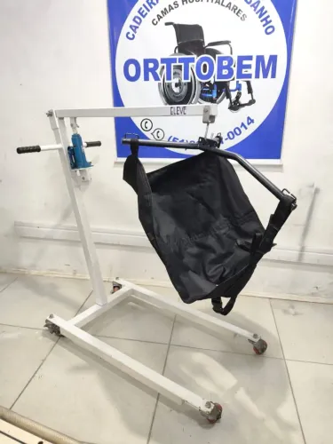 Guincho Hospitalar Hidráulico Manual  com Cesto Reforçado 