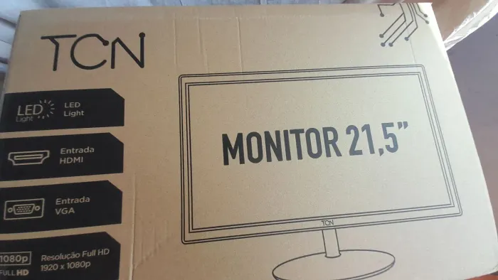 Monitor 21,5 p/ computador - entrada hdmi e vga (sem o cabos) c/ repetidor de Wi-Fi