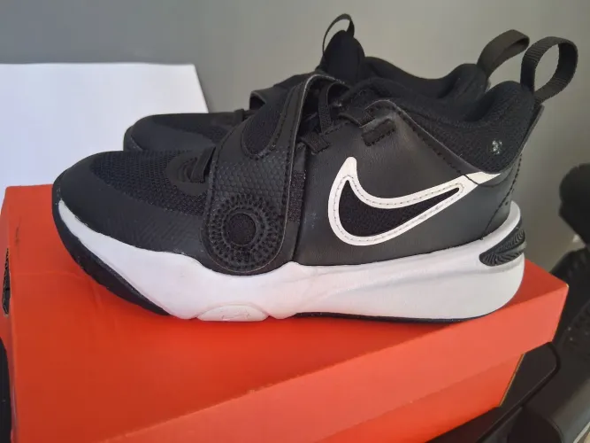 Tênis Nike infantil 