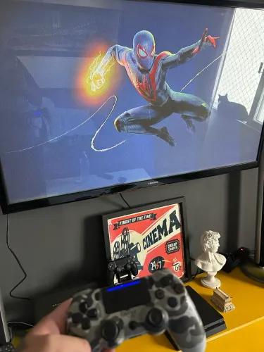 Ps4 slim 1tb