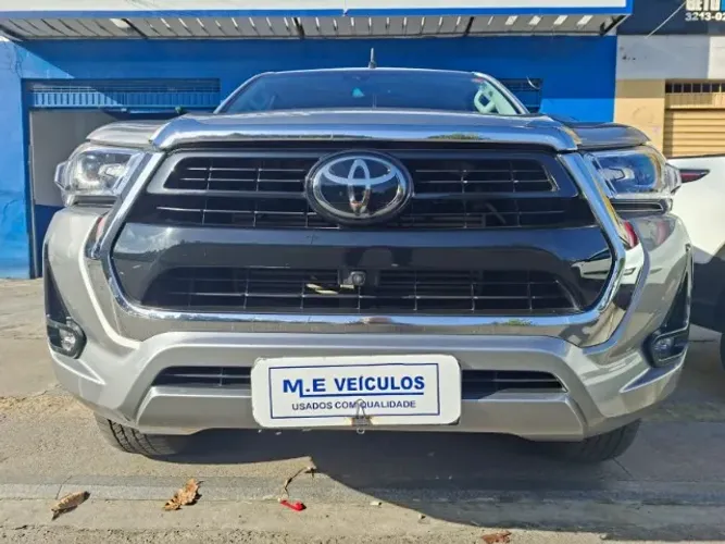 Toyota Hilux CD SRX 4X4 2.8 TDI 16V Diesel Aut. 2023