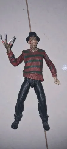 boneco freddy krueger neca