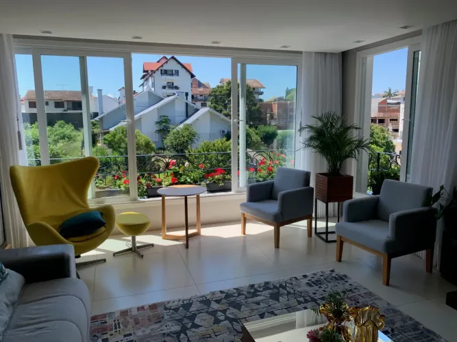 Apartamento para venda tem 138 metros quadrados com 3 quartos em Centro - Nova Petrópolis