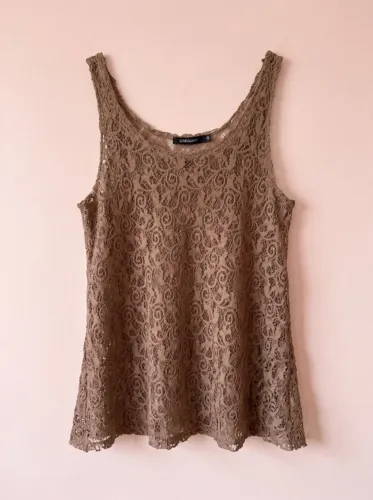 blusinha marrom de renda gregory