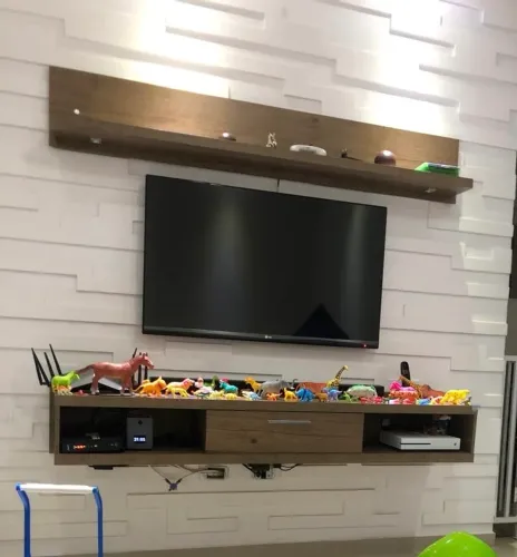 Rack em MDF suspendo com Led