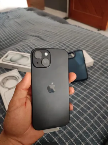 iPhone 15 - 128 GB