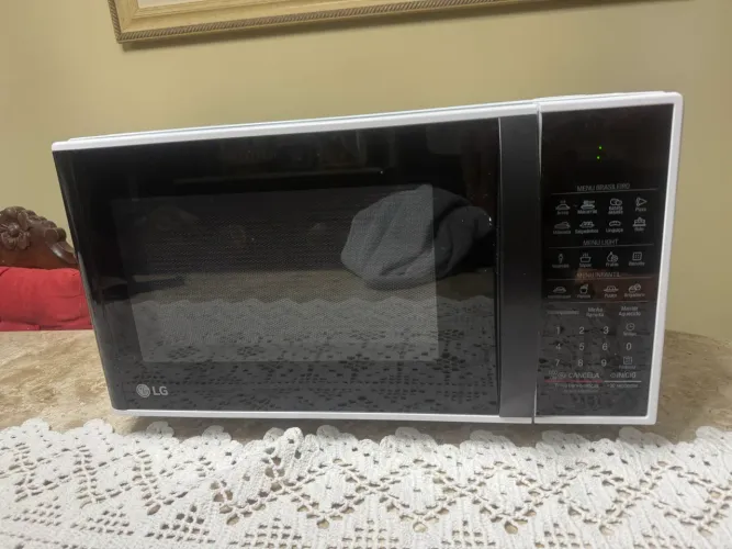 Micro Ondas LG 30 Litros MS3091BCA