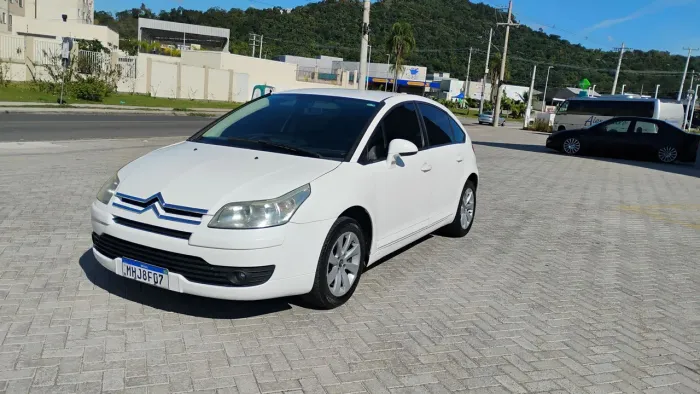 Citroen C4 GLX 2.0 Flex 16V 5P Mec. 2010