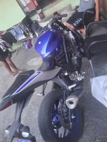 Troco por um carro no valor de vinte mil