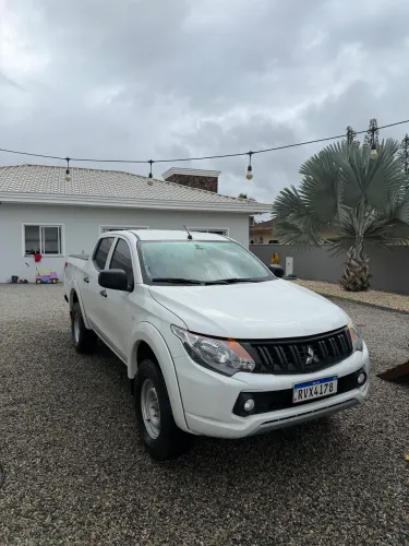 Mitsubishi L200 Triton Sport GL 2.4 Diesel 2023
