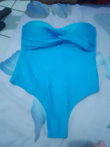 Maiô azul marinho