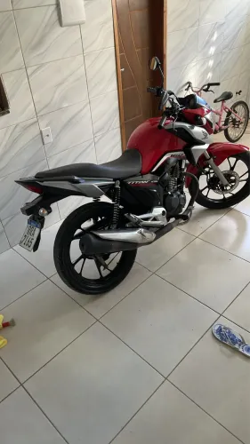 Titan 160