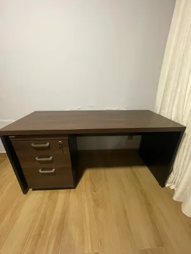 Mesa de escritório e gaveteiro 100% MDF