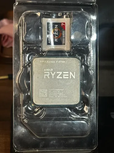 Processador Ryzen 7 2700 8 Núcleos 16 Threads AM4 4.1GHZ LEIA A DESCRIÇÃO 
