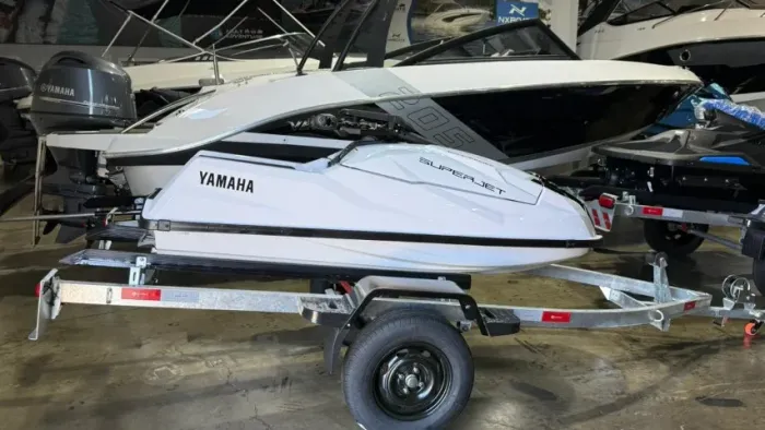 JET WAVERUNNER SUPER JET