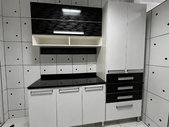Armário de cozinha completo