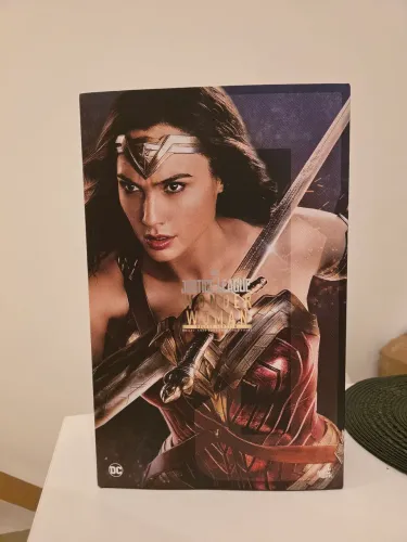 Mulher Maravilha Justice League Deluxe Hot Toys MMS451