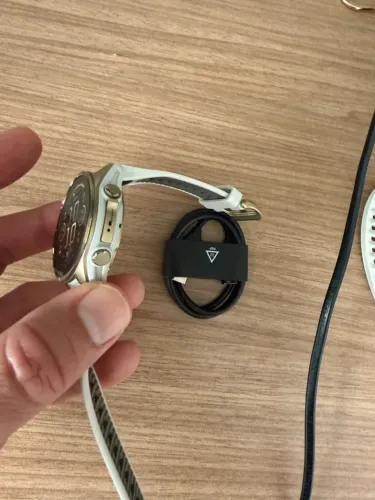 Garmin Fênix 8S 43mm gold, Sem caixa