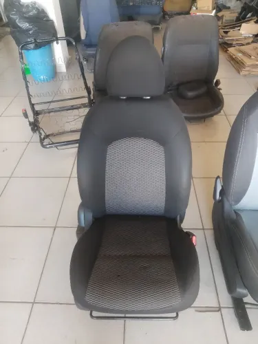 Banco automotivo 