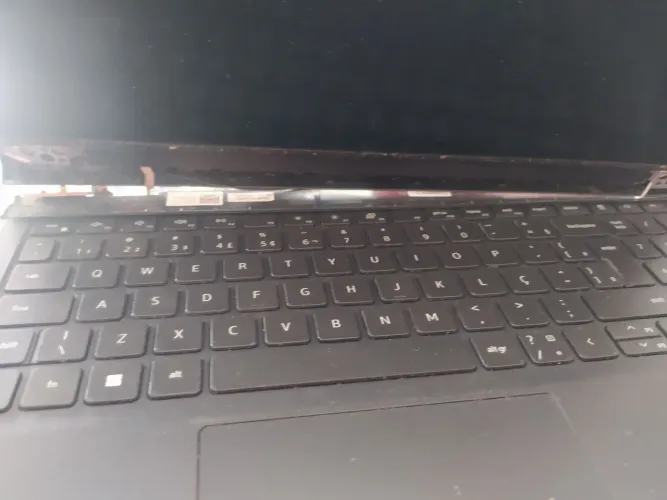 Vendo notebook com defeito