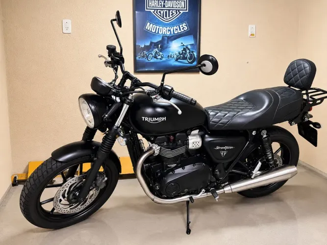 Triumph street twin 2017 900cc conservadíssima