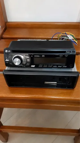 Rádio Automotivo LG XDS55+ - Frente Destacável