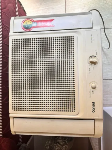 Ar condicionado 10mil, 450,00, local Conj. Jornalistas, não entregamos.