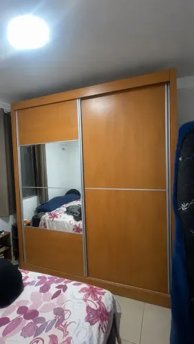 Guarda roupa casal