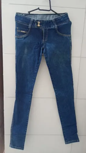 Calça Dins Sawary Levanta o bumbum