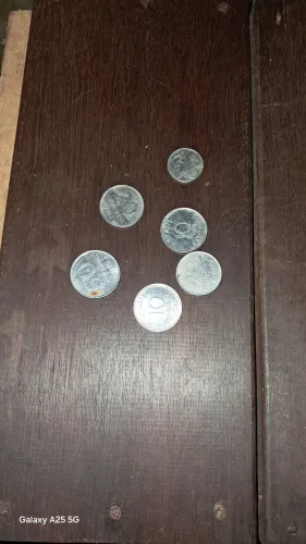 Moedas atingas
