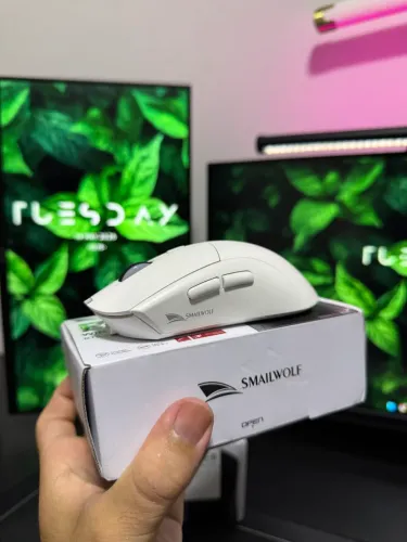 Mouse Gamer Sem Fio SmailWolf RS7 - Branco/Preto - Novo!!