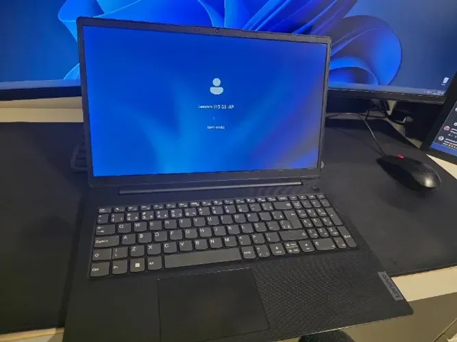 Notebook Lenovo V15 G3 16Gb