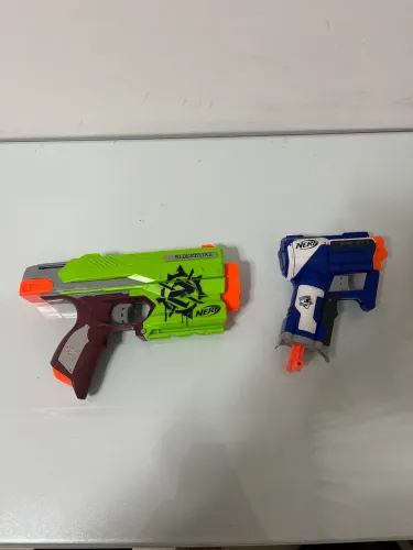 Duas armas nerf (usadas)