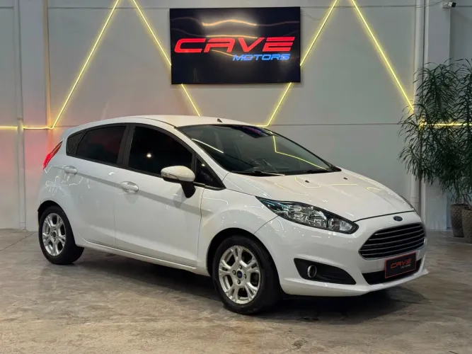 Ford Fiesta SEL 1.6 16V Flex Mec. 5P 2017