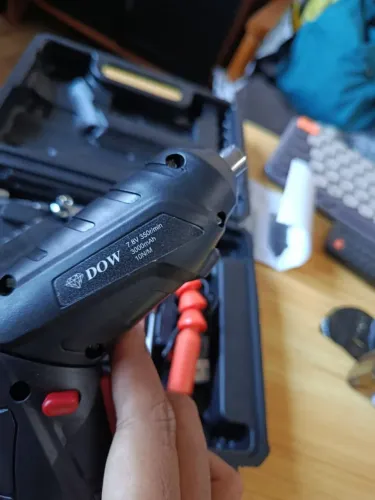Parafusadeira nova+ kit ferramentas Novo