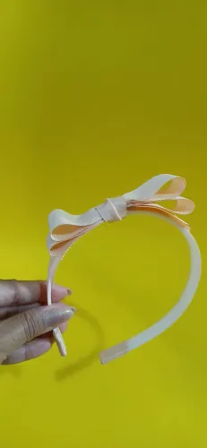 Vendo tiaras e laços para meninas de 0 a 12 anos