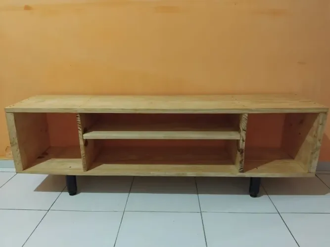 Rack de Pinho 
