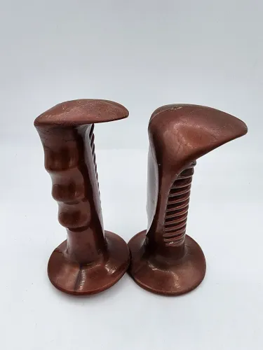 Par de Punhos / Manoplas Antigas Caloi Cobra "Naja" em Borracha - Peça Original