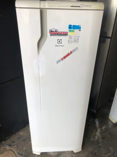Geladeira Electrolux RFE39 frost free